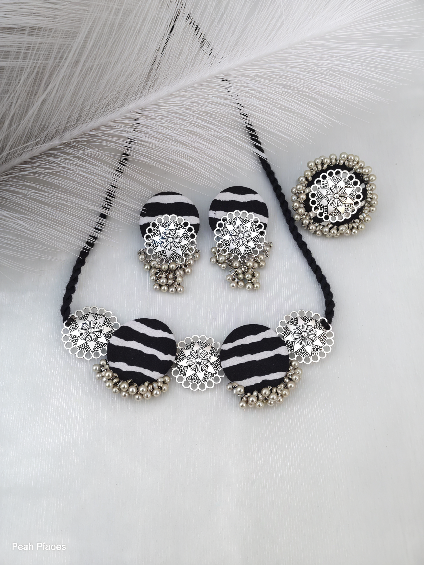 Black Printed Choker Set with Ring