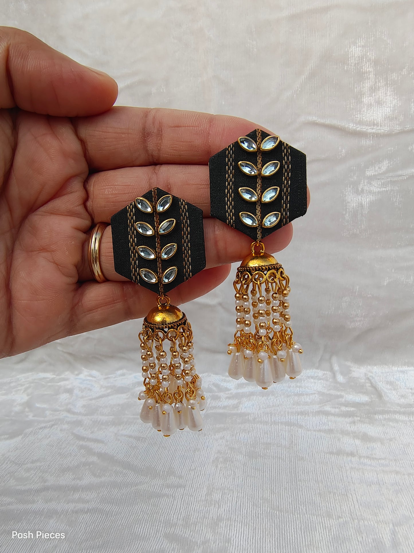 Hexagon Self Kundan Earring