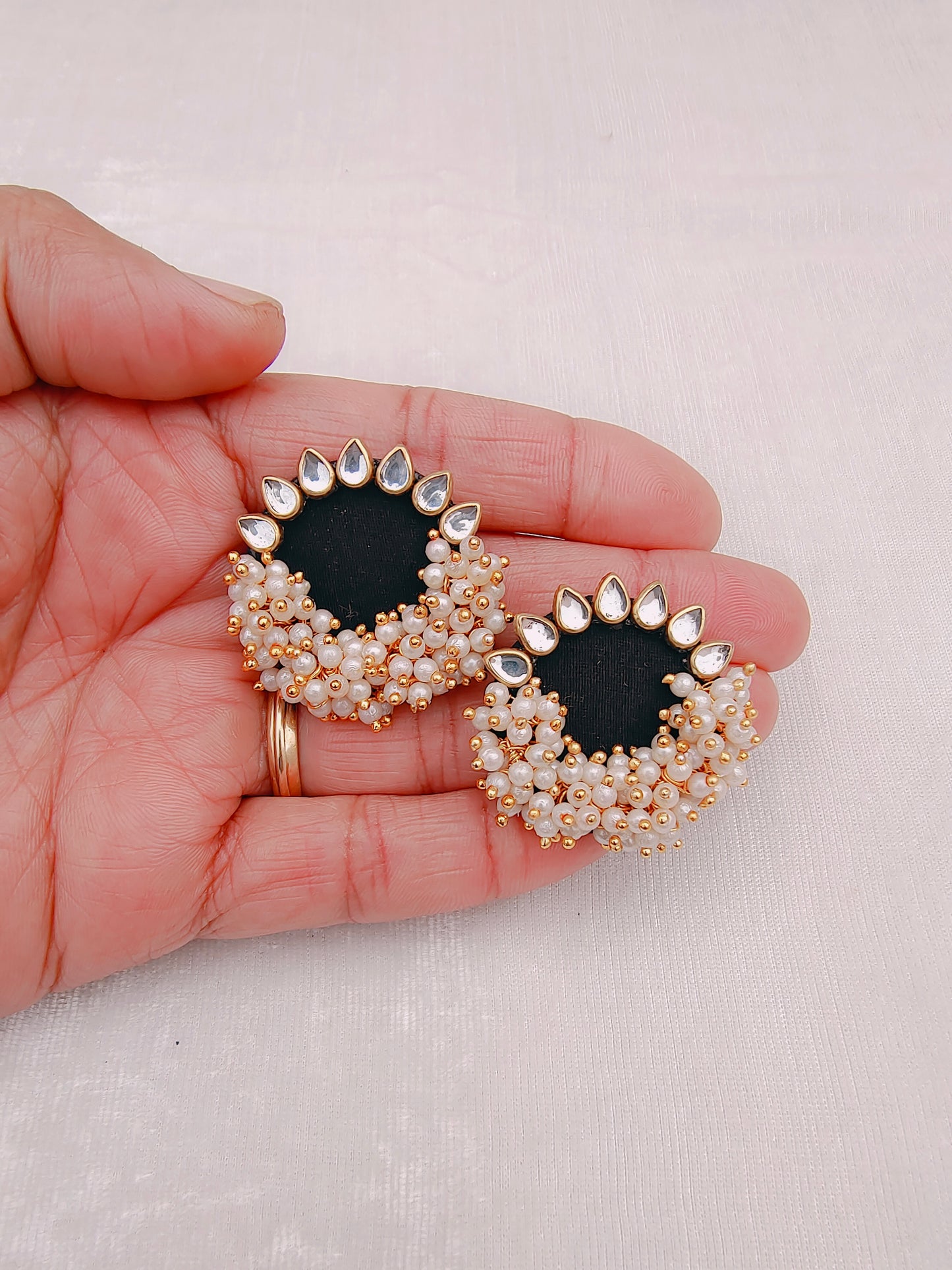 Round Plain Stud Earring